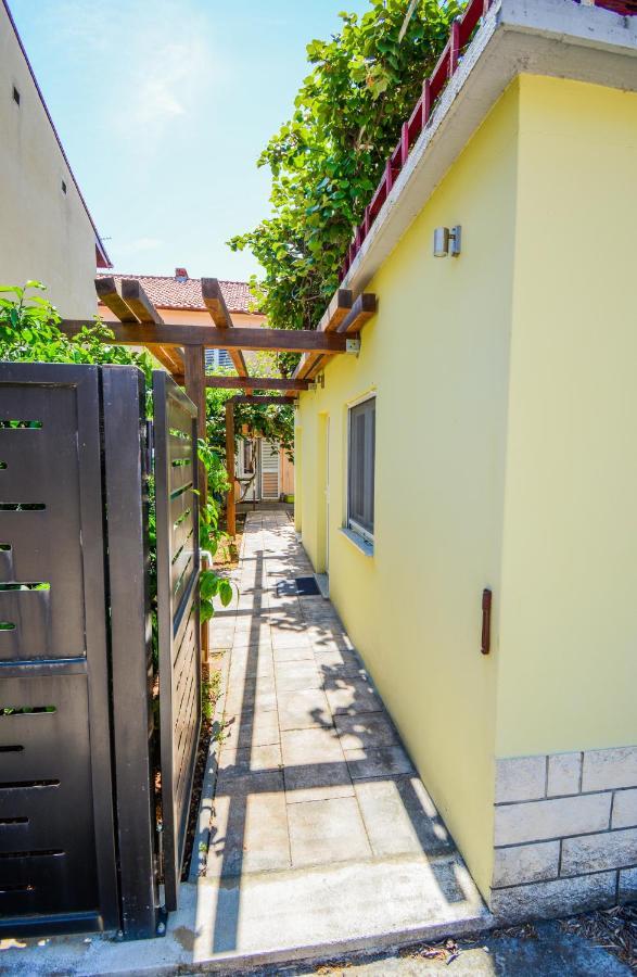 Apartment Grey&Yellow Zadar Exterior foto